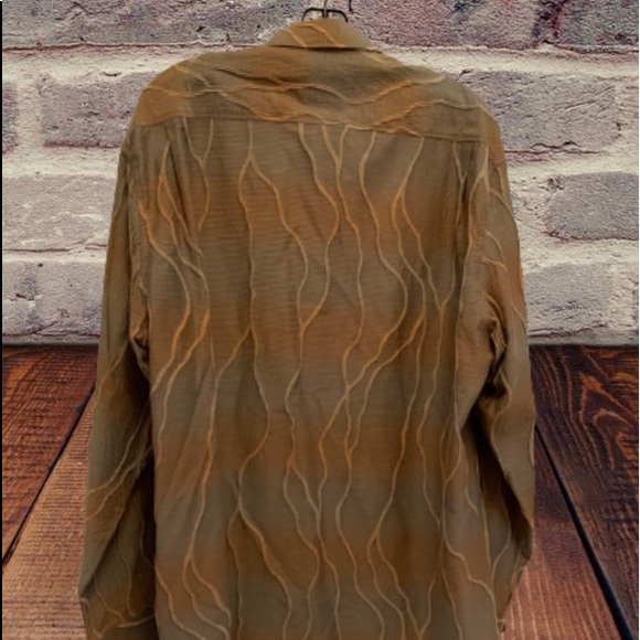 HAUPT Germany LS shirt size 16 1/2 (L) x 34-35
Excellent Pre-owned Condition - Picture 2 of 6